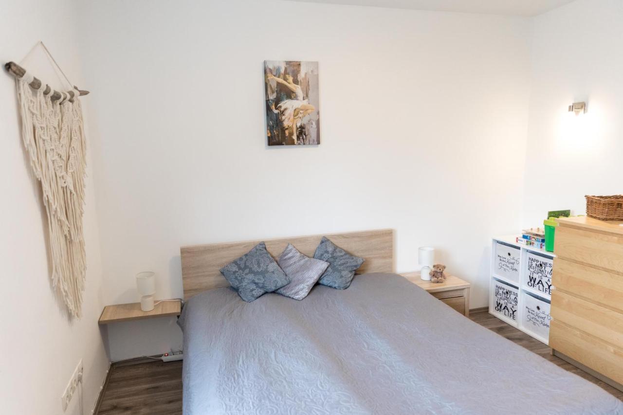 Sflower Apartman Eger Eksteriør bilde